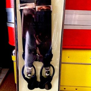 Unopened men’s suspenders
